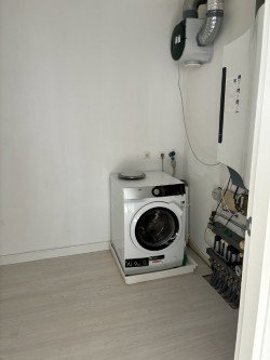 0db5c85d-dc32-48dc-ba9d-ce78aa9df106.jpg