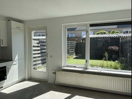 View photo 1/20 of house in Almere