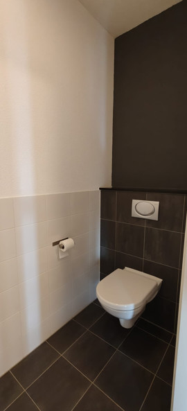 5cb312a1-9db7-454b-aaae-5cf8a80b347d.jpg