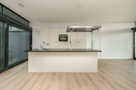 Bekijk foto 1/17 van apartment in Amsterdam